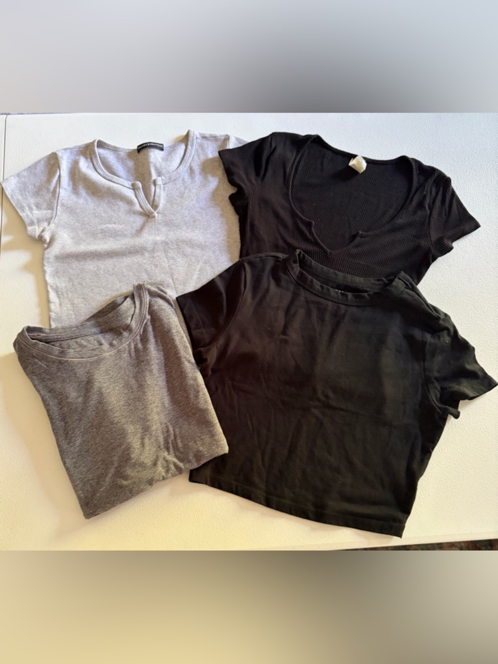 Women’s Small Crop Top Bundle 4pc Y2K Basic Tee Casual